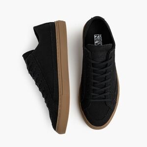 Nothing New Nice Kicks Shoes Men's 9 Wide Black Gum